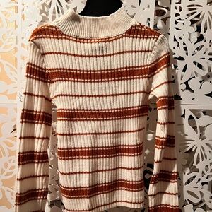🤎2/15 H&M ladies sweater Small